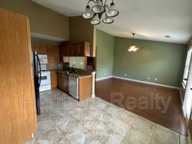 Building Photo - 8617 Little Field Way