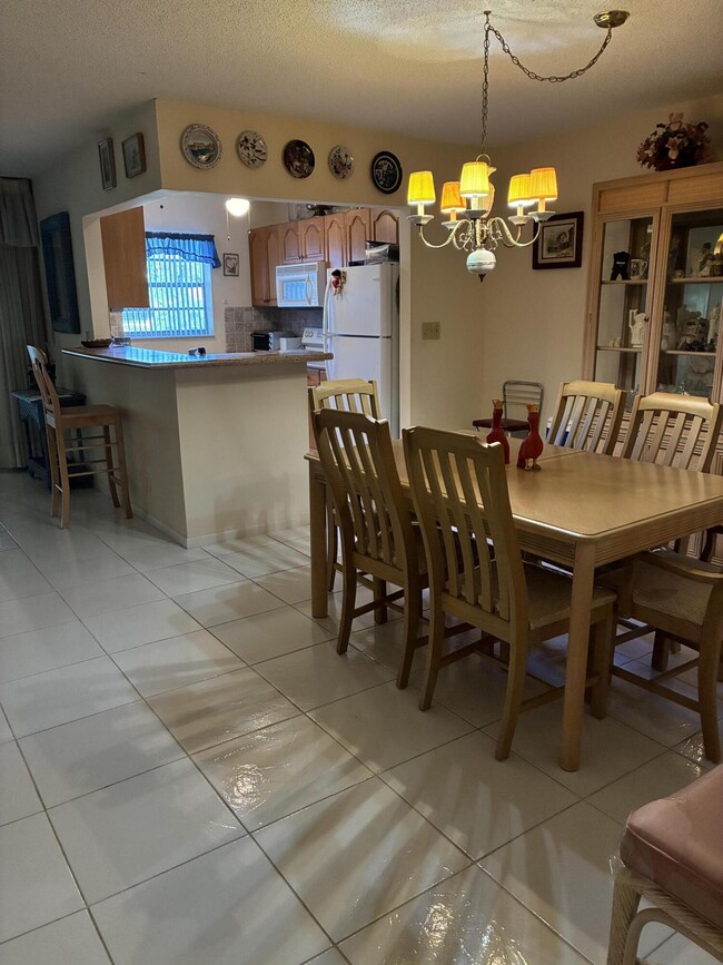 Building Photo - 4540 NW 3rd Ct