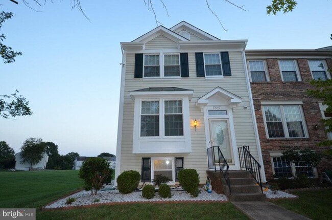 Building Photo - 13301 Burkitts Rd