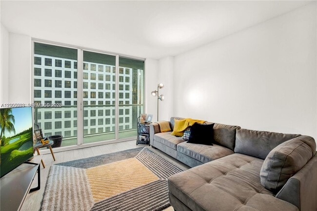 Building Photo - 500 Brickell Ave