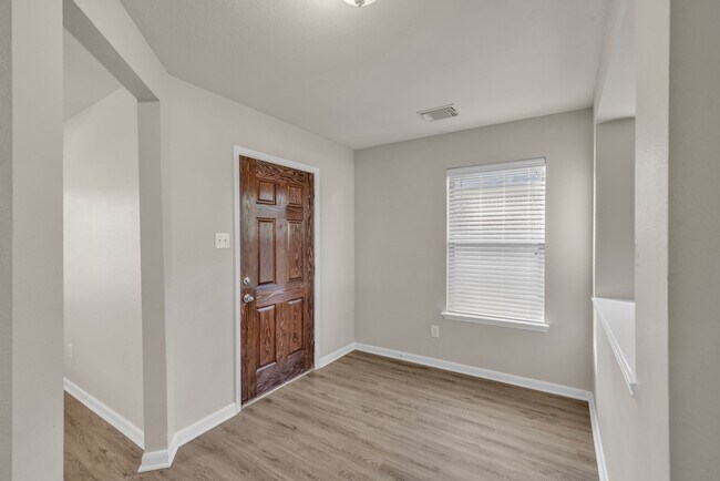 Building Photo - 9518 Milas Way