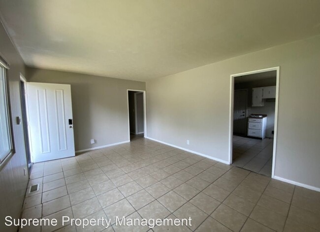 Building Photo - 3 br, 1 bath House - 3914 Thrush Drive