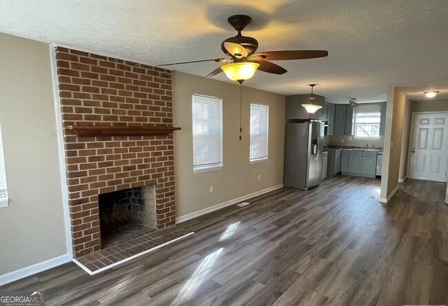 Building Photo - 130 Oxford Ct