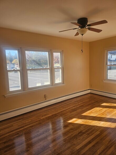 Building Photo - 834 Patrick Ln