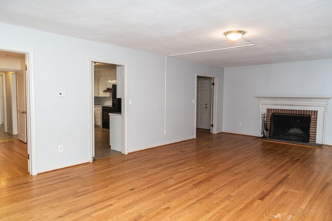 Building Photo - 116 N Union Ave