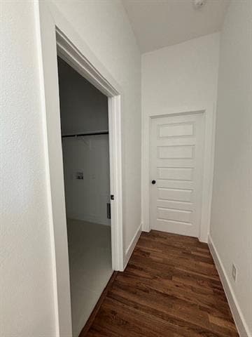 Building Photo - 700 Park Dr