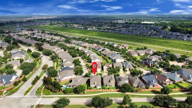 Building Photo - 6306 Bain Dr