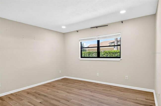 Building Photo - 5107 Lanai Way