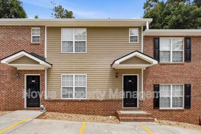 Building Photo - 521 Lawson St