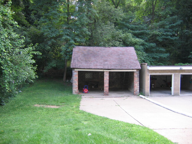 2 Car detach garage carport - 423 Braddock Rd