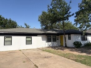 Building Photo - 5924 N College St