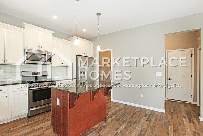 Building Photo - 3738 Byram Cir