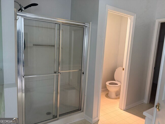 Building Photo - 2361 Cove Lake Way