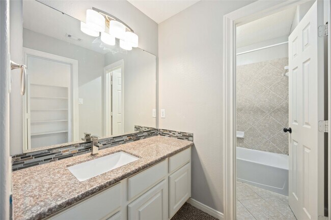 Building Photo - 1402 Chaparral Crossing