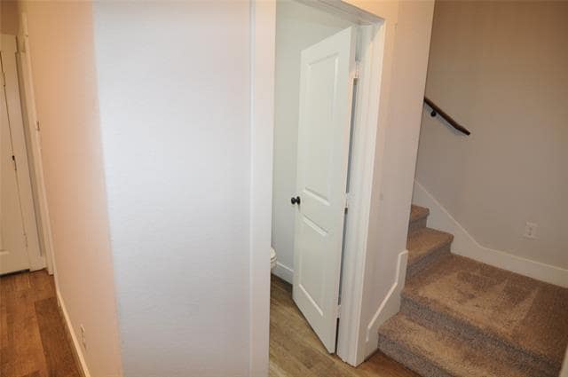 Building Photo - 9020 Brook Hill Ln