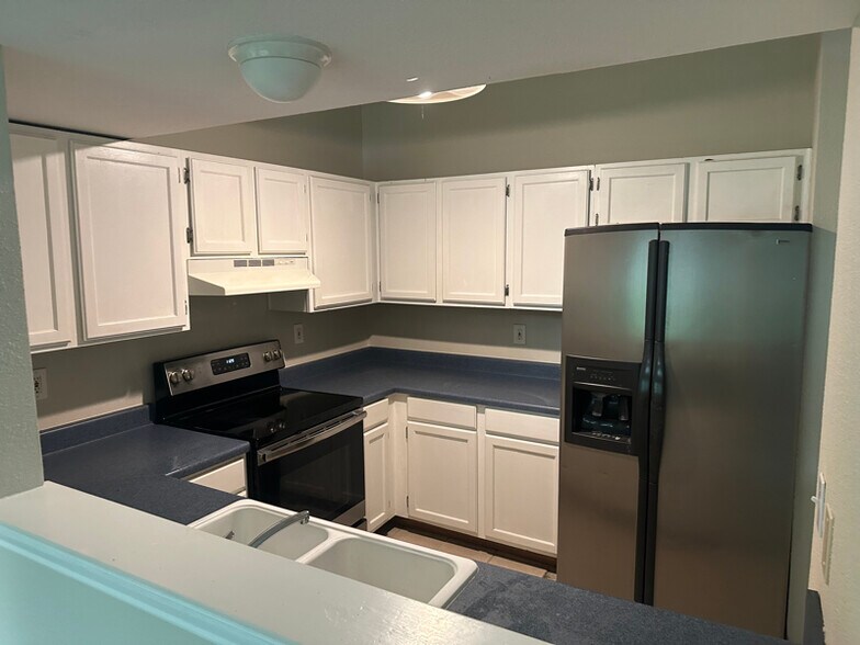 Building Photo - 11310 Forest Summit