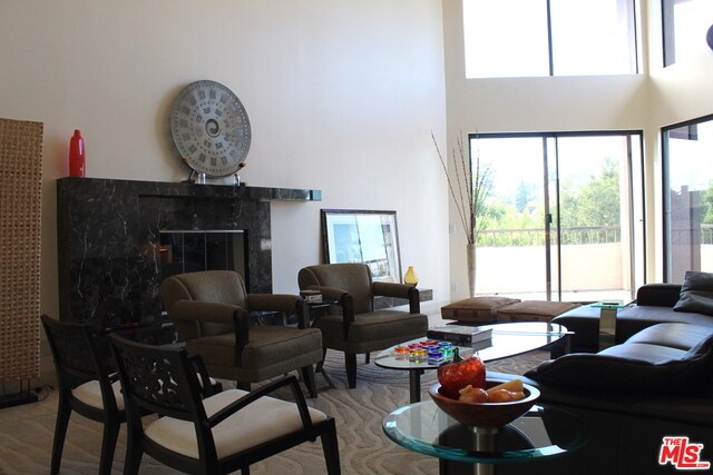 Building Photo - 10400 La Grange Ave