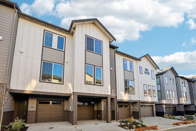 Building Photo - 14707 87th Ave SE