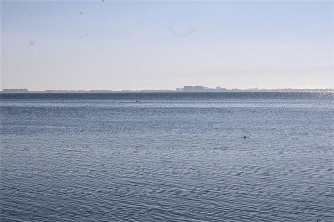 Building Photo - 6470 Mourning Dove Dr