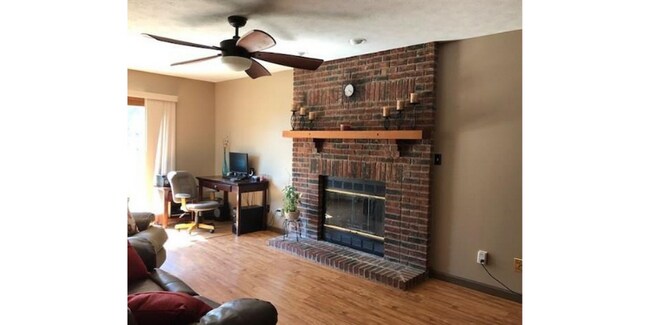 Building Photo - 3464