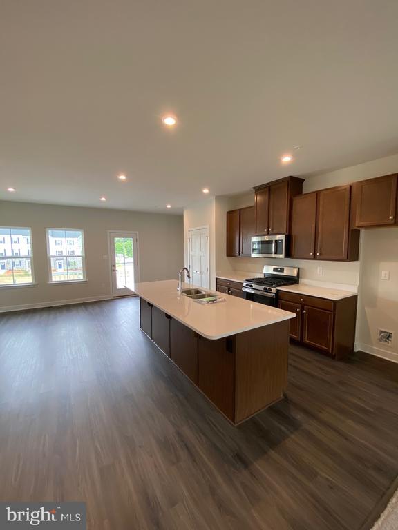Building Photo - 434 Paperbark Sq