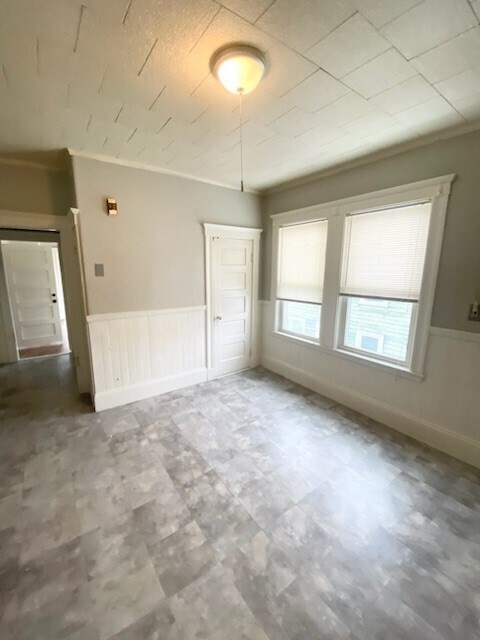 Building Photo - 109-111-111 Chadwick St