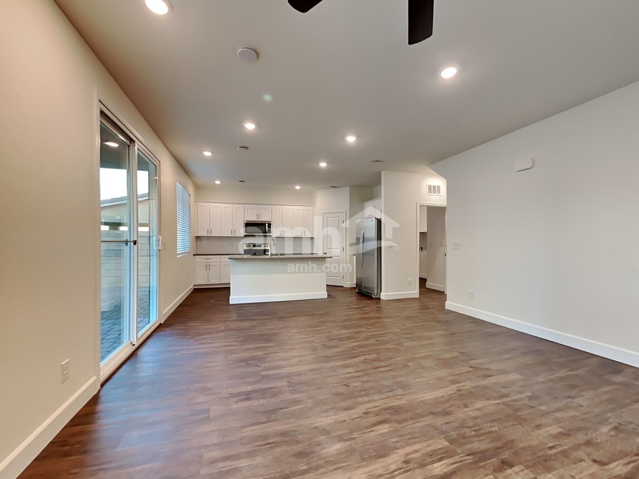 Building Photo - 8842 Tiger Tooth Ave