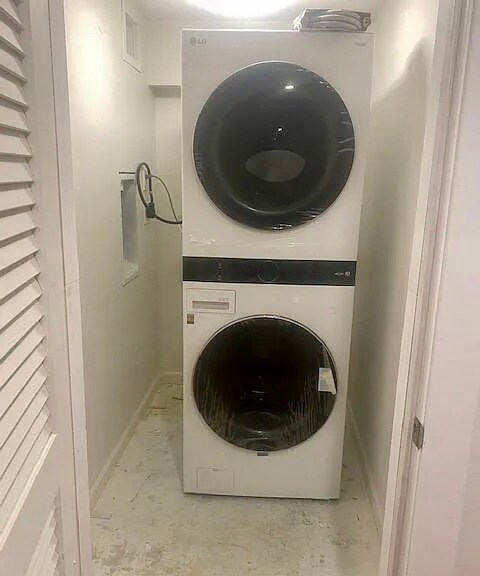 Building Photo - 270 High St