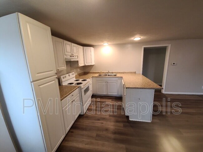 Building Photo - 1902 Rosemont Ave