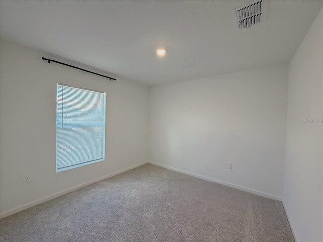 Building Photo - 3075 Totem Rd