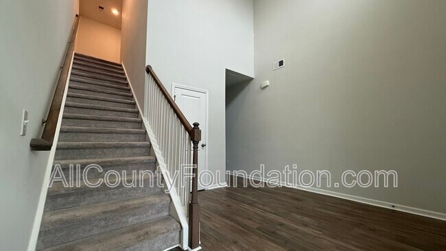 Building Photo - 104 Whisper Dr