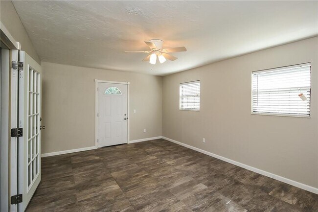 Building Photo - 309 S Morgan Dr