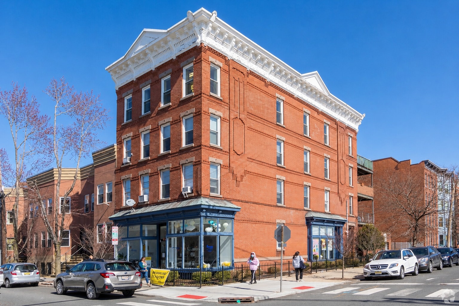 Building - 278 Monmouth St
