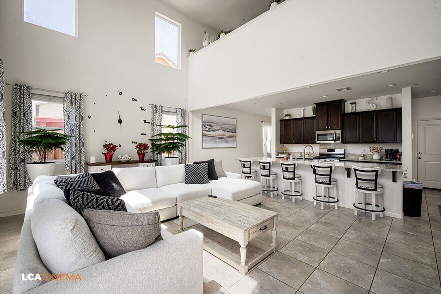 Building Photo - 5805 Commonwealth Ave