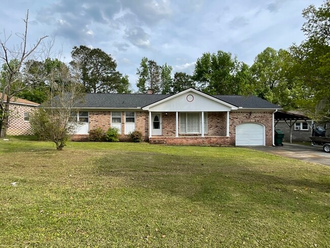 Primary Photo - 137 Clay St