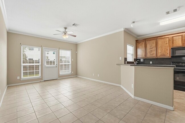 Building Photo - 4434 Mallow St