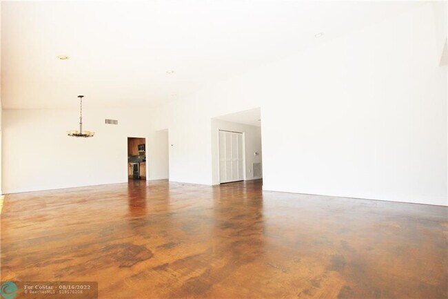 Building Photo - 10134 Boca Woods Ln