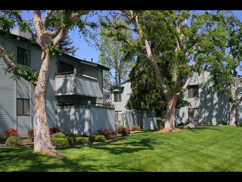 Building Photo - Sand Creek Apartments