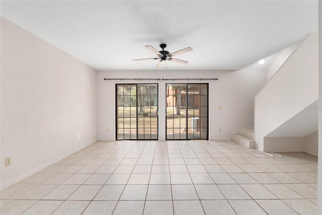 Building Photo - 900 SW 62nd Blvd