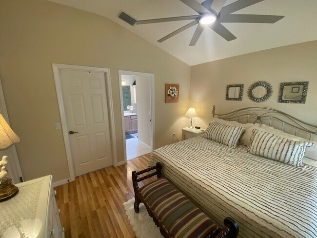 Building Photo - Beautiful Over Sized TURNKEY SEASONAL 2 bed 2 bath Rental on Golf Course in Polo Ridge