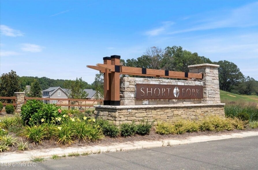 Building Photo - 2534 AC Freeman Dr W