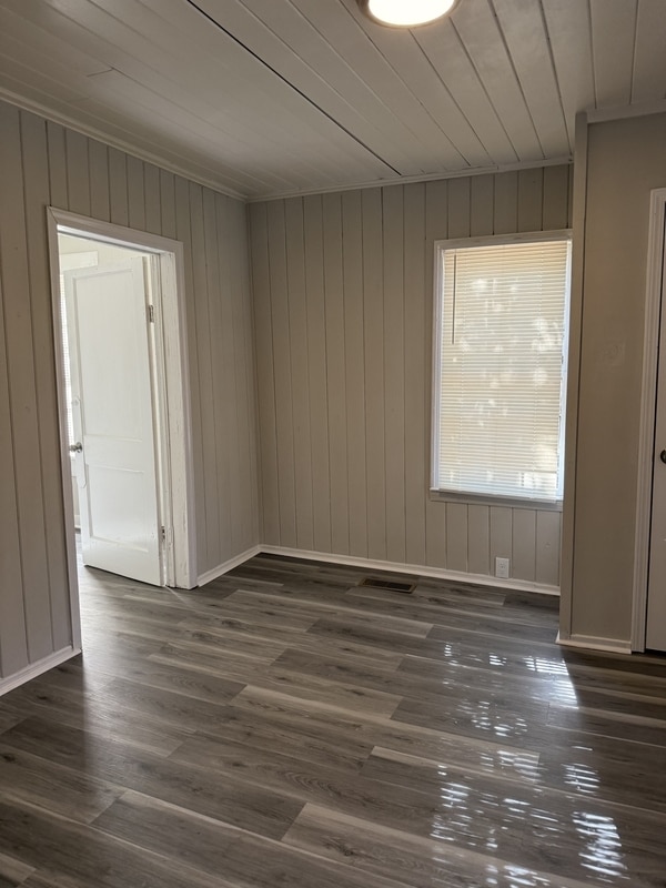 Building Photo - 205 Cato St