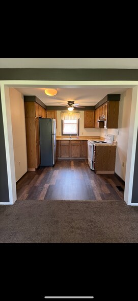 Building Photo - 1583 highland park dr