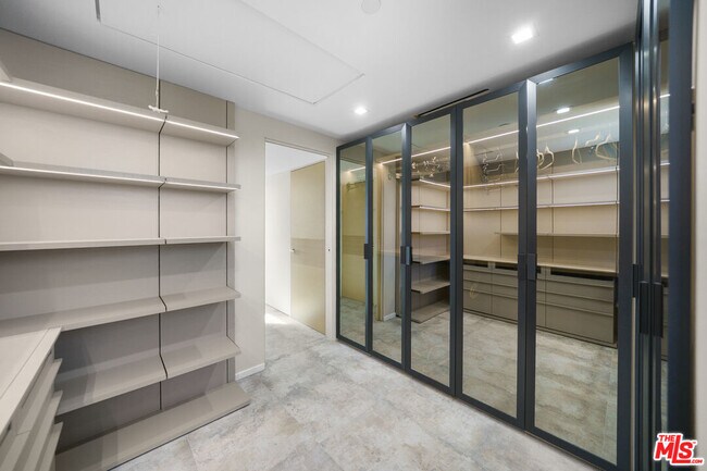 Building Photo - 1500 Ocean Dr