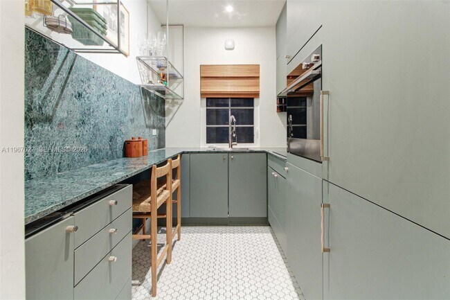 Building Photo - 1573 Pennsylvania Ave