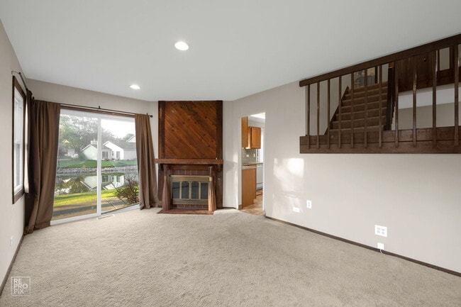 Building Photo - 1091 Colony Lake Dr