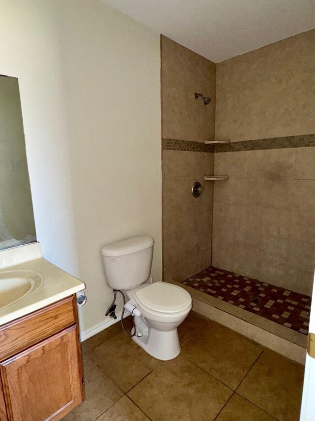Building Photo - 3807 Katiana Dr