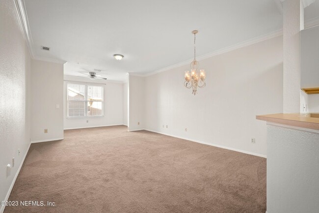 Building Photo - 13810 Sutton Park Dr N