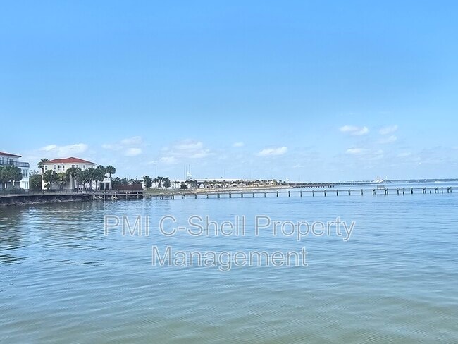 Building Photo - 90 Baybridge Dr