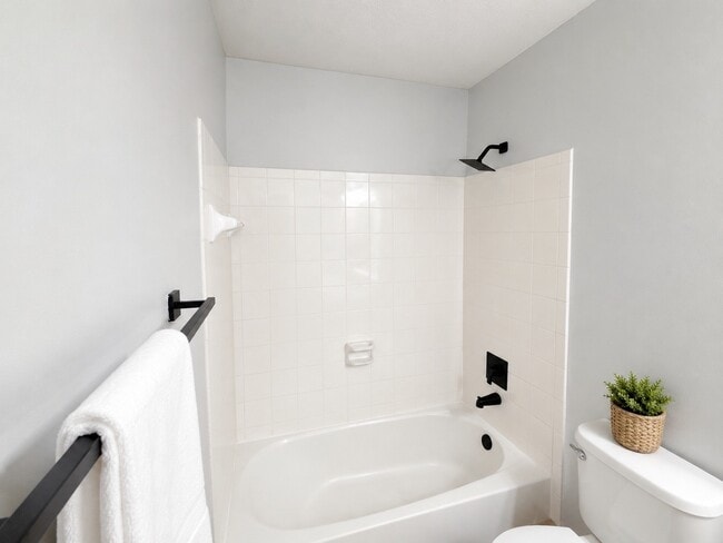 Building Photo - 22 Cypress Bayou Ct